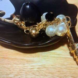 Elegant Gold and Black Key Holder